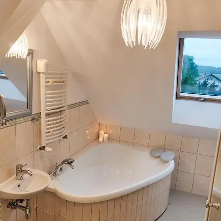 Dom Weselny Pod Kasztanem Hotel