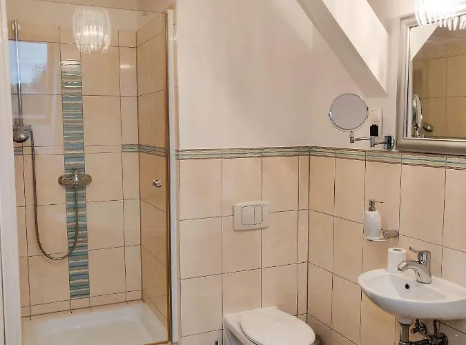 Hotel Dom Weselny Pod Kasztanem *