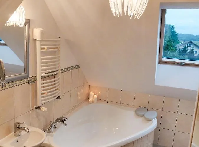 Dom Weselny Pod Kasztanem Hotel