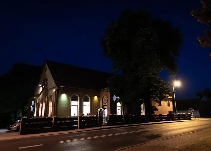 Dom Weselny Pod Kasztanem Hotel Luban (Luban)